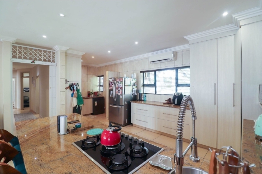 5 Bedroom Property for Sale in Protea Park North West